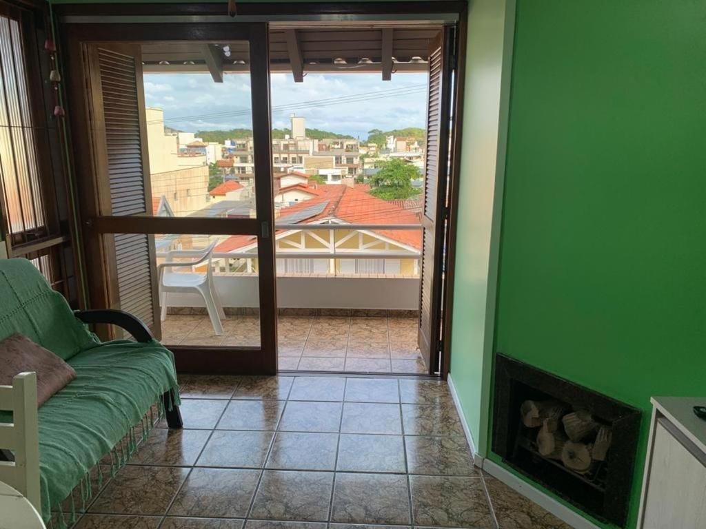 شقة Res. Acapulco بومبينهاس المظهر الخارجي الصورة